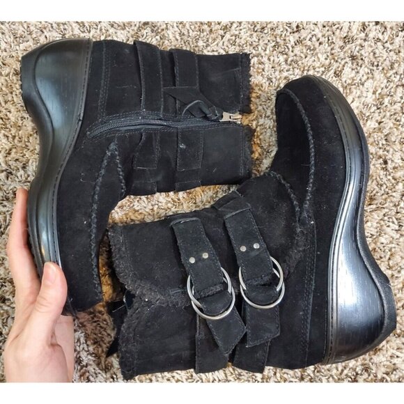 Soft Walk Black Zip Up Leather Upper Buckle Accent Adjustable Boots Sz 9M - Picture 4 of 9